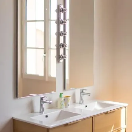 Superbe Maison T3 Vue & Jardin * イエール